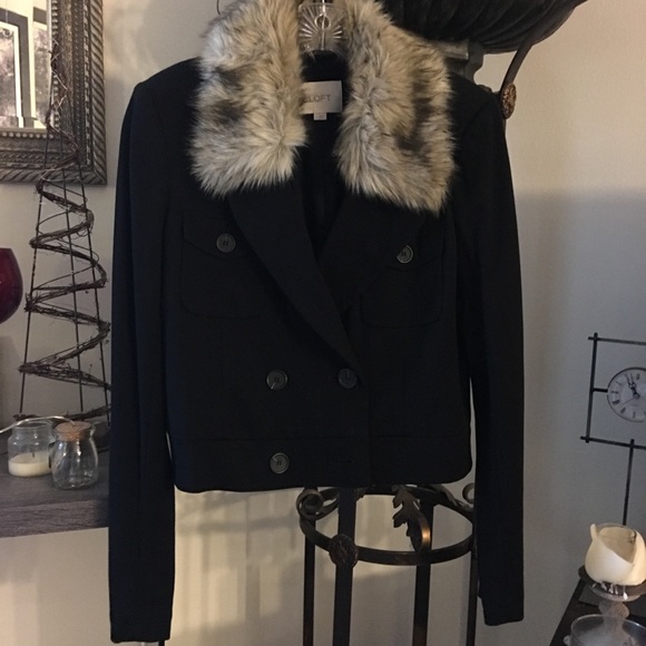 Ann Taylor LOFT Cropped Jacket w/Faux Fur Collar - Picture 1 of 3